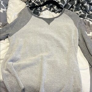 Oversized Women's Gray Raglan Sweater